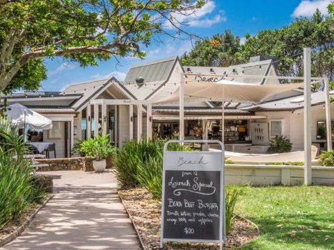 EAST COAST ESCAPES Byron Beachfront - Hotel Accommodation 3