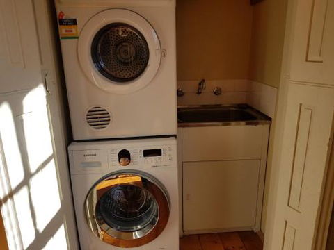 CARNBREA - Hotel Accommodation 5