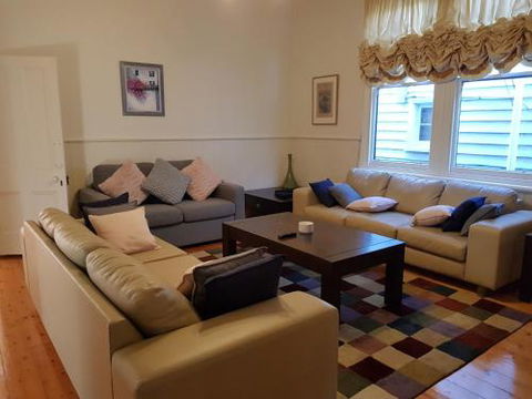 CARNBREA - Hotel Accommodation 3