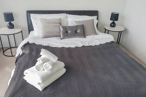 BHB Panoramic View -Wifi Netflix Parking - Hotel Accommodation 3