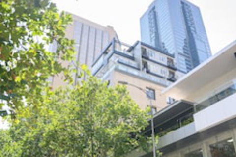 LUCY Laneway Art Fed Square Bars & Flinderst St. Station - Hotel Accommodation 0
