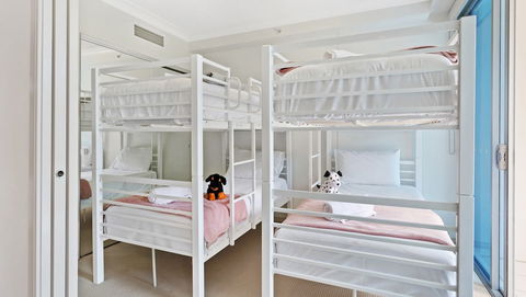 Holiday Holiday Chevron Renaissance - Hotel Accommodation 6