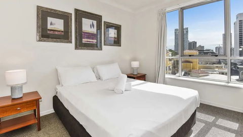 Holiday Holiday Chevron Renaissance - Hotel Accommodation 1