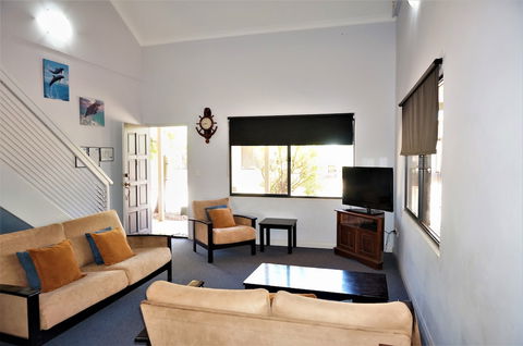 Ningaloo Breeze Villa 8 - Hotel Accommodation 6