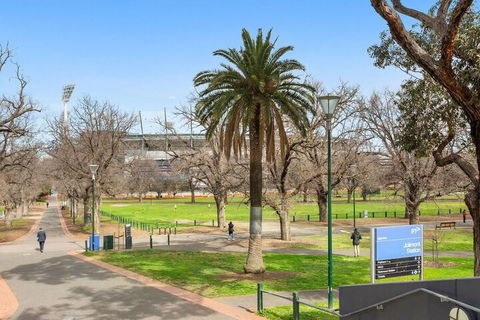 JOLI Directly Opposite MCG - Hotel Accommodation 6