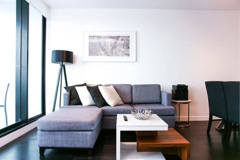 Sophisticated Modern Pad - Hotel Accommodation 1