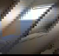 The Beach House Ledge Point - Hotel Accommodation