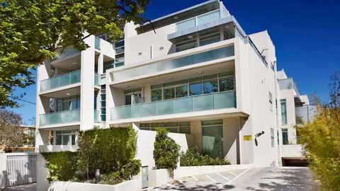Apartment On Broadway - Hotel Accommodation 6