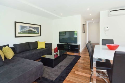 Apartment On Broadway - Hotel Accommodation 0