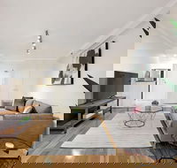 Modern 1 Bdrm in Vibrant Darlinghurst - PEL - Hotel Accommodation