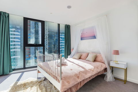 FV Dream 2 BED Apt+ Pool+ Free Parking Qfv211-16 - Hotel Accommodation 5