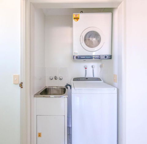Explorer Cove Unit 6 31 Kennedy Pde - Hotel Accommodation 4