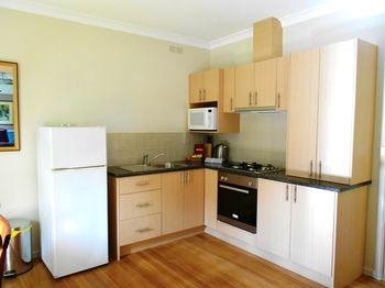 Acacia House Retreat Daylesford - Hotel Accommodation 6