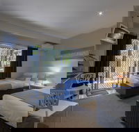 Beach House Bed  Breakfast - Hotel Accommodation