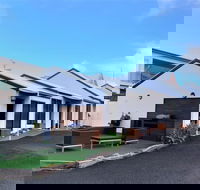 Coastal Motel - Hotel Accommodation