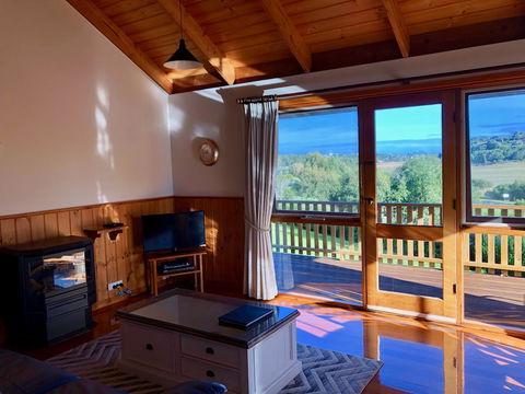 Daysy Hill Country Cottages - Hotel Accommodation 2