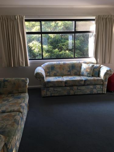 Central Cowes Family Townhouses - Hotel Accommodation 6