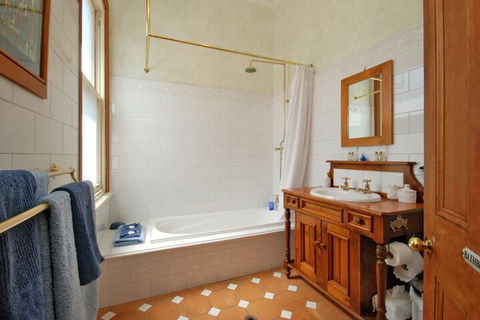Above Bored Bed & Breakfast - Hotel Accommodation 6