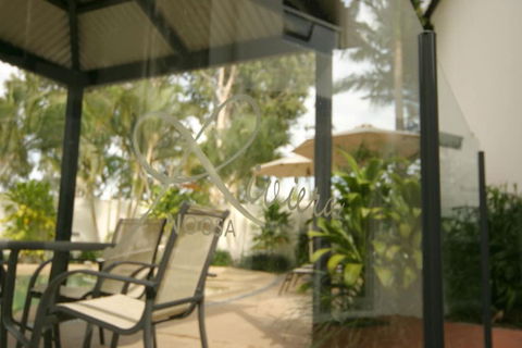 Noosa Riviera - Hotel Accommodation 1
