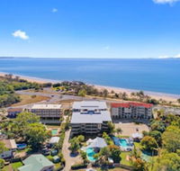 Beaches on Lammermoor Apartments - Hotel Accommodation