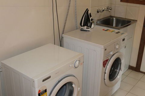 Australian Home Away At Doncaster Andersons Creek 2 - Hotel Accommodation 7