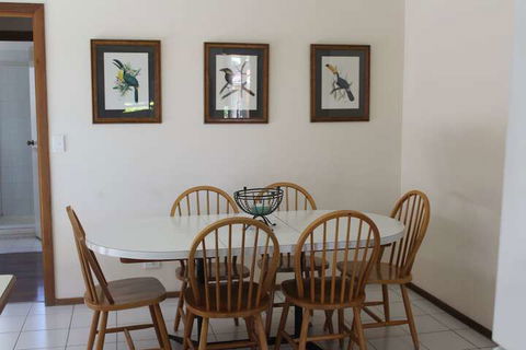 Australian Home Away At Doncaster Andersons Creek 2 - Hotel Accommodation 2
