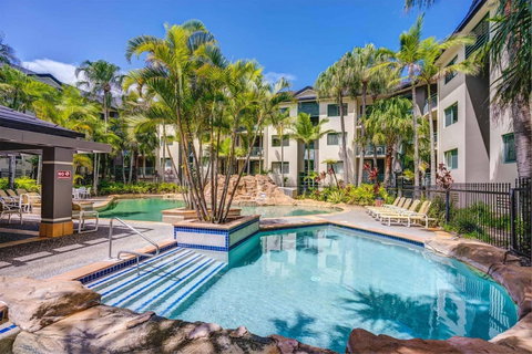 Currumbin Sands Holiday Apartments - Hotel Accommodation 2