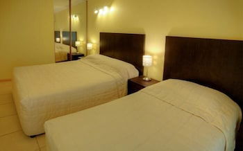 Miami Shore Apartments & Motel - Hotel Accommodation 6