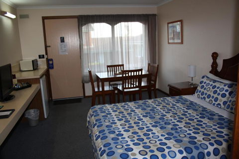 Raglan Motor Inn - Hotel Accommodation 2