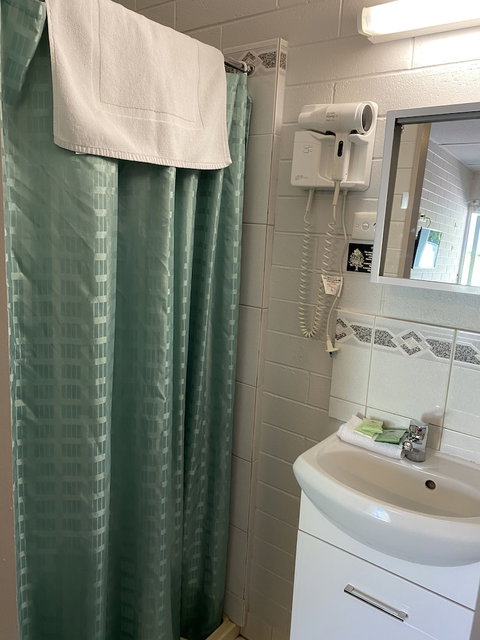 Millers Cottage Motel - Hotel Accommodation 6