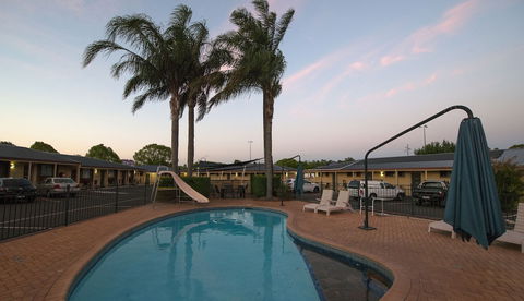 James Street Motor Inn - Hotel Accommodation 1