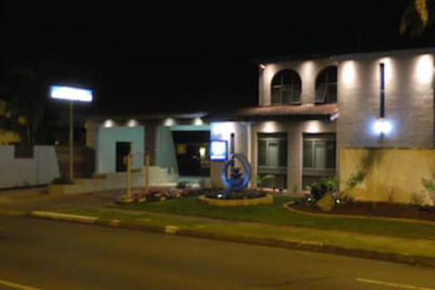 Alabaster Motor Inn Taree - Hotel Accommodation 5