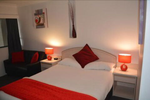 Alabaster Motor Inn Taree - Hotel Accommodation 1