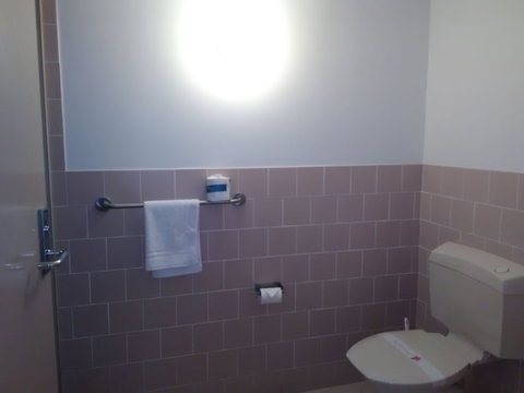 Tamwell Motel And Coffee Lounge - Hotel Accommodation 6