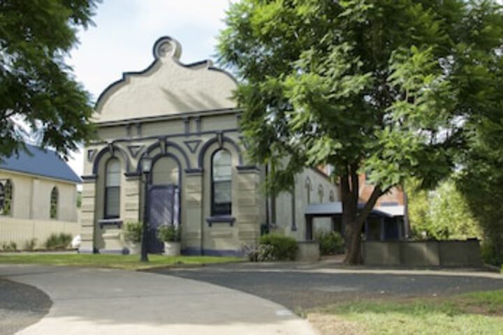 Tomalla NSW Hotel Accommodation