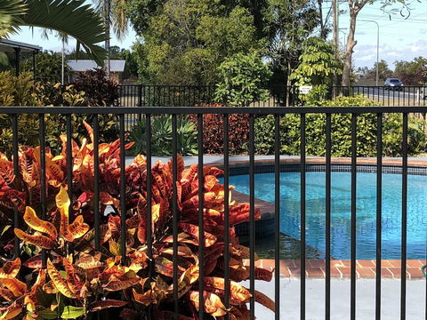 True Blue Motor Inn - Hotel Accommodation 3