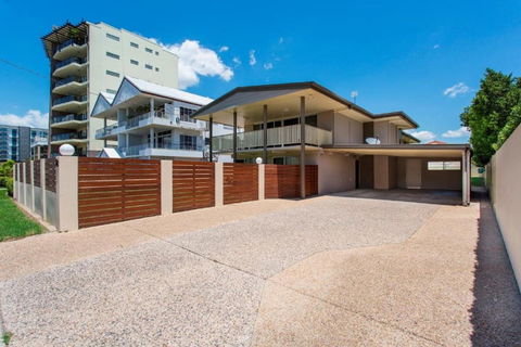 City-ville Luxury Apartments & Motel - Hotel Accommodation 2