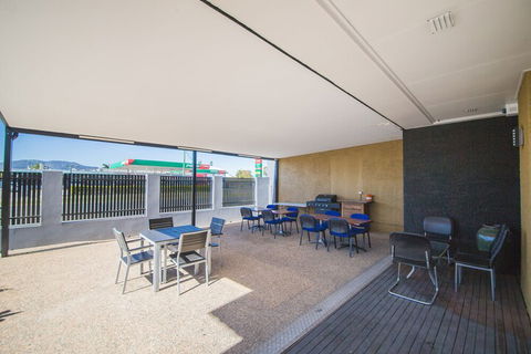 Metro Motel Rockhampton - Hotel Accommodation 4