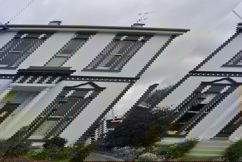 Dixie VIC Hotel Accommodation
