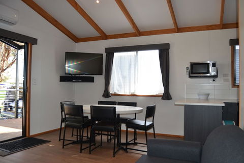 Portland Tourist Park - Hotel Accommodation 5