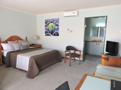 Melaleuca Motel - Hotel Accommodation 5