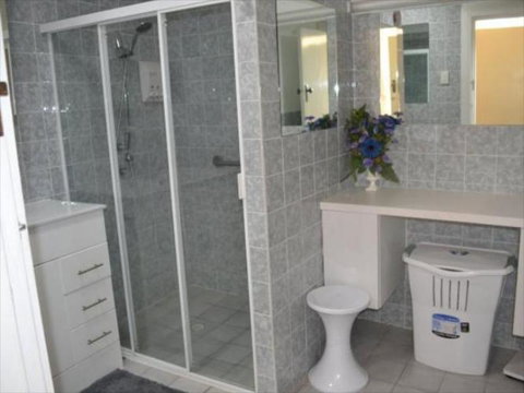 Squatters Cottage - Hotel Accommodation 5