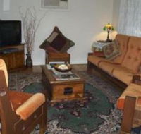 Cottage on Tottenham - Hotel Accommodation
