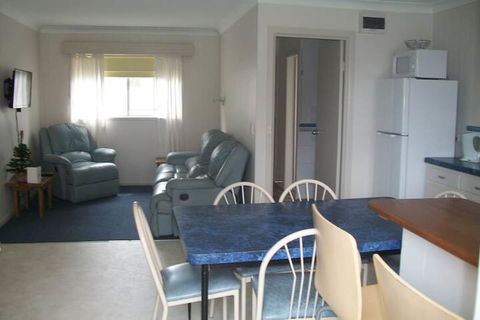 Top Of The Lake Units - Hotel Accommodation 4