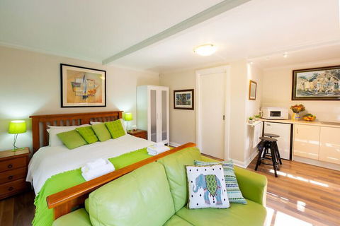 Holly Lodge - Hotel Accommodation 7