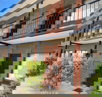 Ploughmans Motor Inn - Hotel Accommodation