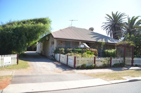 Weelaway - Hotel Accommodation 3