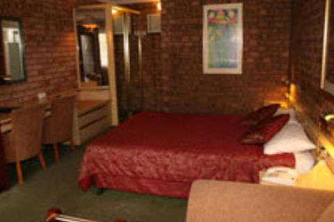 Countryman Motor Inn - Hotel Accommodation 6