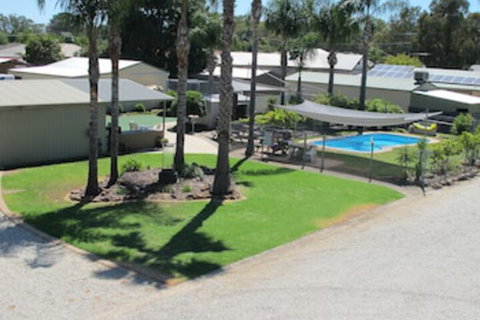 Golfers Lodge Motel - Hotel Accommodation 0