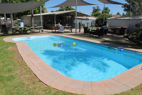 Golfers Lodge Motel - Hotel Accommodation 4